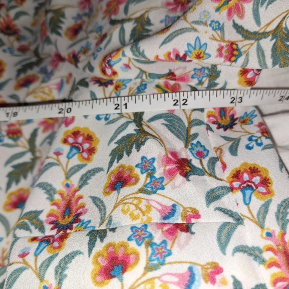 LOFT Multicolor Floral Blouse - Picture 7 of 8